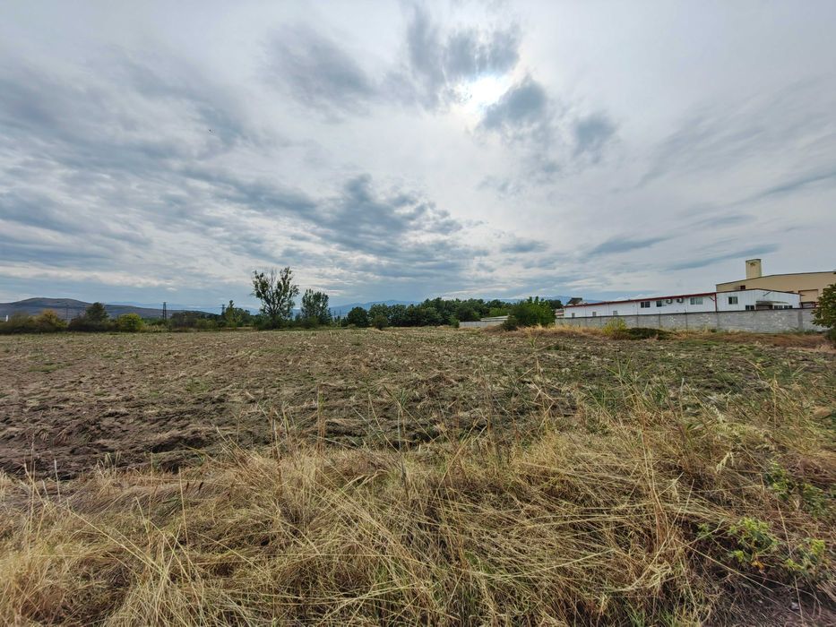 Продавам земя 4639кв град Пазарджик