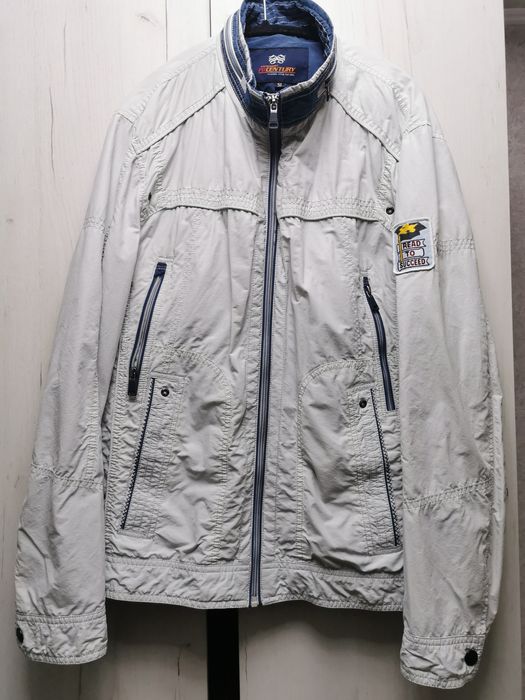 Ветровка весна/осень.