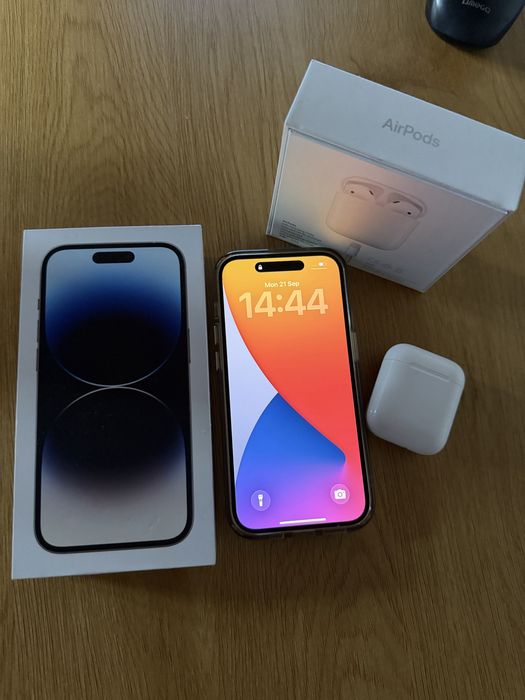 iPhone 14 Pro + Apple AirPods, cu cutii originale