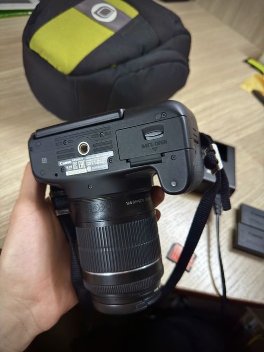 Canon EOS 750D продаю