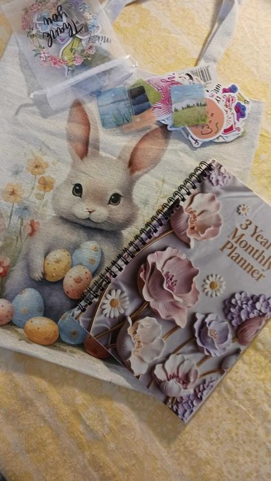 Стилен органайзер А5 с много вложки и подаръци