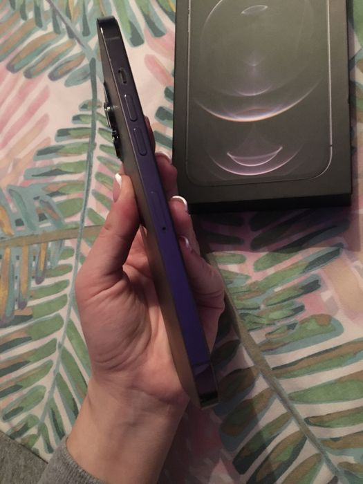 Iphone 12 pro max 128gb.