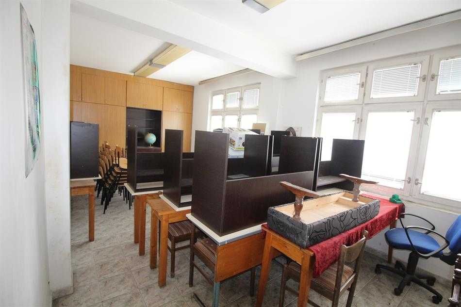 Офис в сграда - 6142