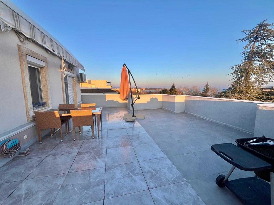 Тристаен апартамент в Равда с морска гледка!