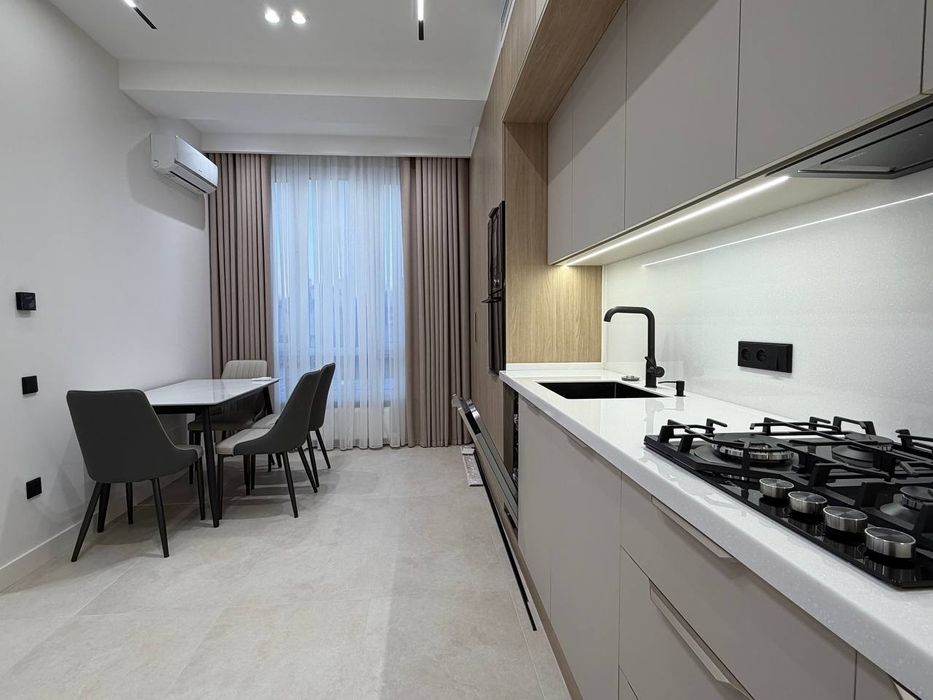 Срочно сдаётся 3х квартира на Новостройке Кох Ота!!!