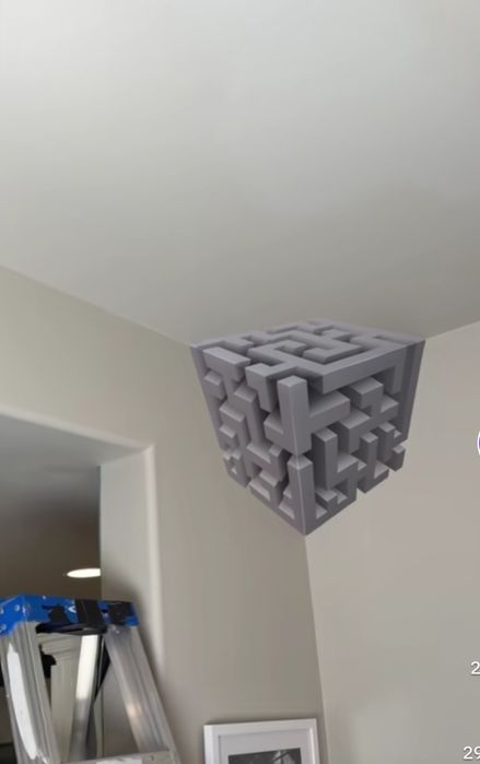 Клеем обой галтели молдинги покраска ленолиум плинтуса Леонардо левкас