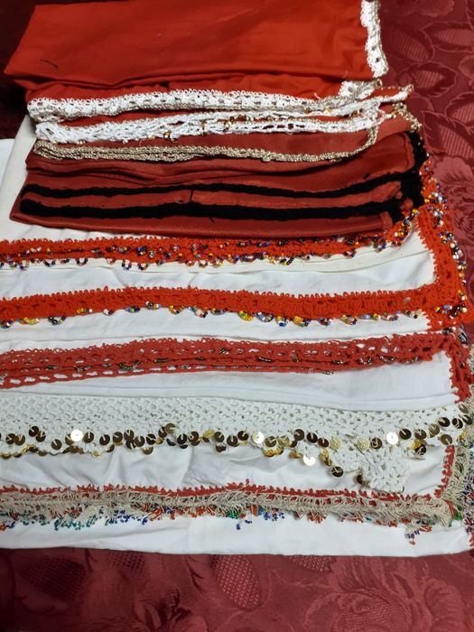 Кърпа за глава  с пендари.   Кърпи  за   глава  за  носия  Четири