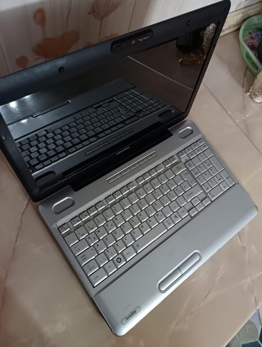 Продам ноутбук Toshiba
