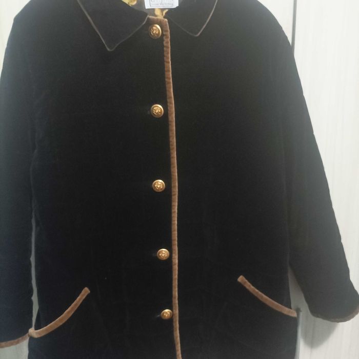 Хубаво  лекичко и топло палтенце