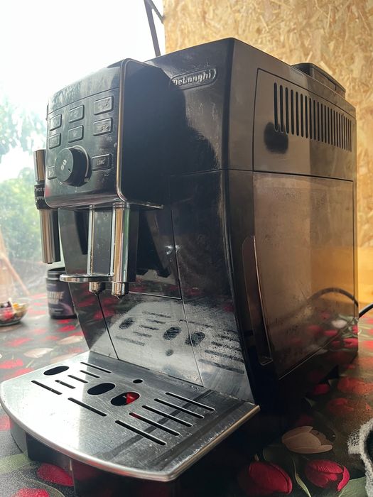 Delonghi Aparat de cafea boabe!