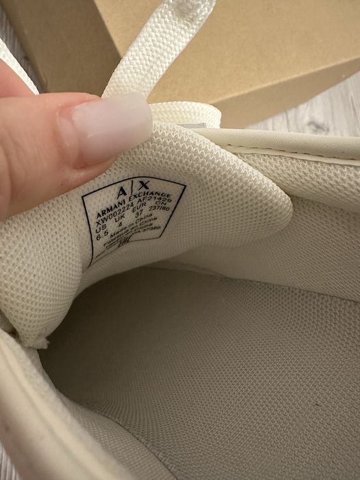 Adidasi Armani Exchange