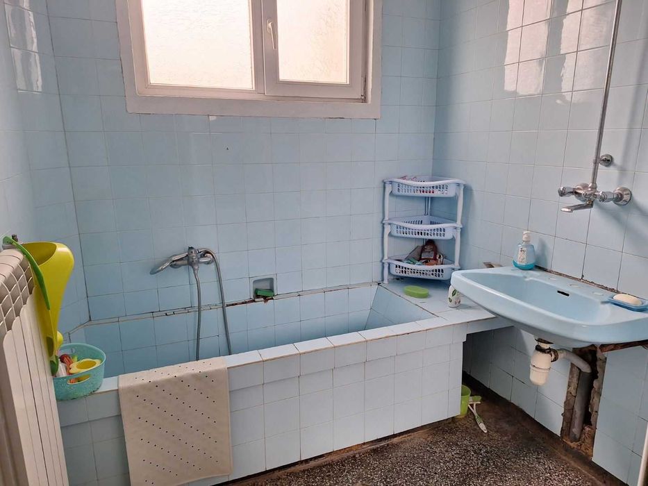 Продава се Тристаен апартамент в Габрово, Център - 109 кв.м за 983 €/кв.м - Снимка #5