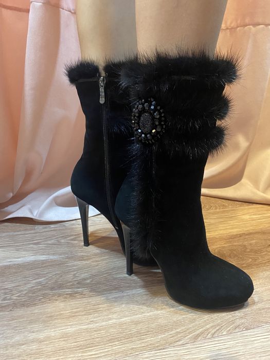 Женские сапожки