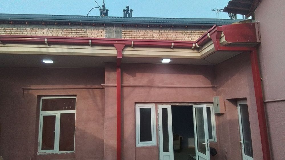 Продаётся дом центре города