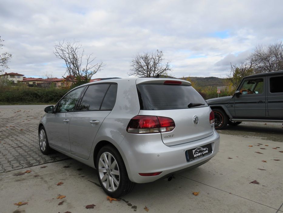 Volkswagen Golf 6 1.6Tdi DSG Navi регистриран