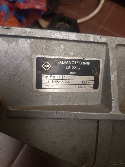 Шмиргел и абрихт в едно