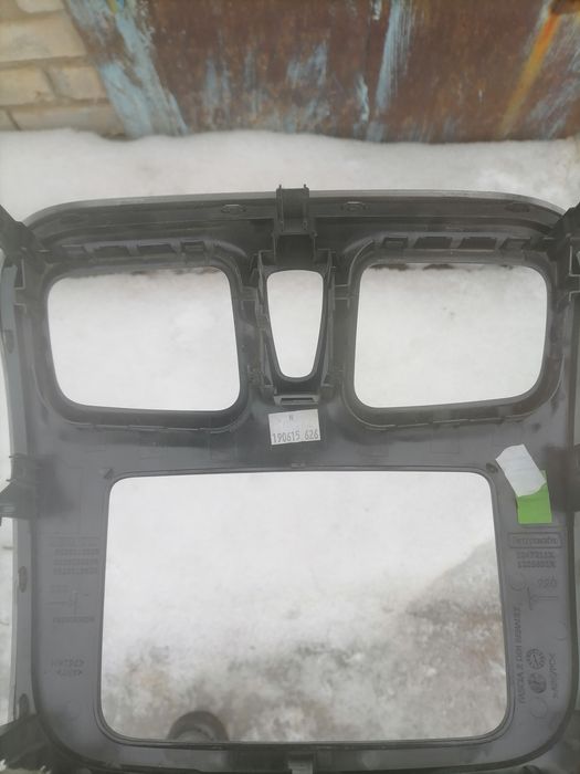 Продам рамку рено