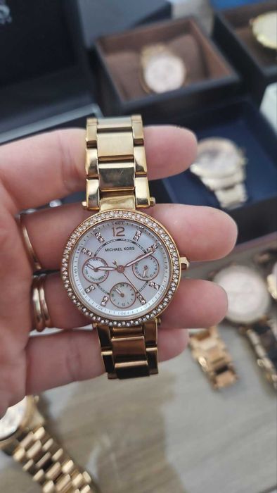 Оригинални часовници Michael Kors , Tommy Hilfiger, Guess & Fossil