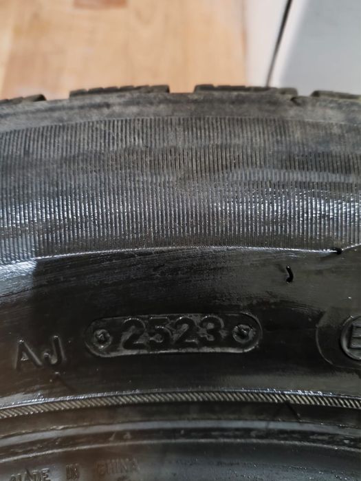 Шины зимние, 225/60/17 Triangle