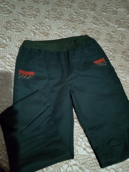 Продам женскую одежду .