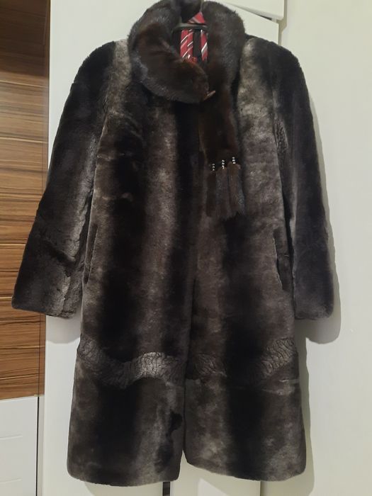 Шуба мутон с капюшоном