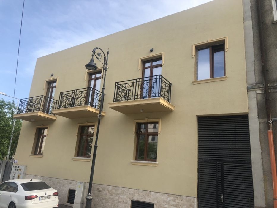 Baghete , ancadramente , litere volumetrice.