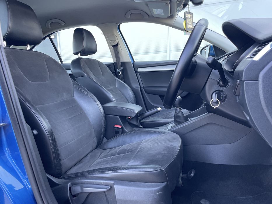 Interior piele / Alcantara - Skoda octavia 3 berlina 2015