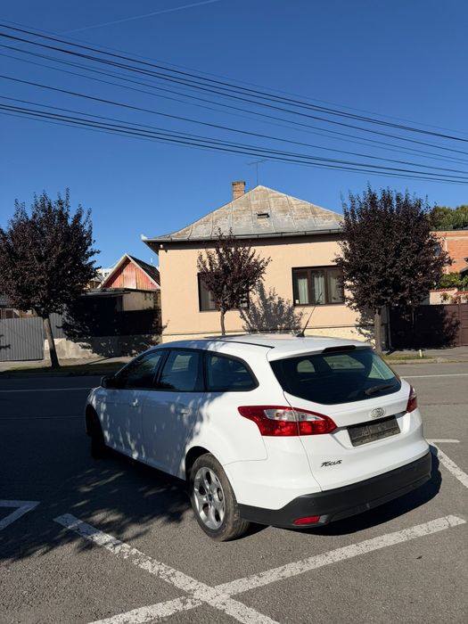FORD Focus 2012 — imagine 3