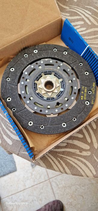 Феродов диск съединител Sachs за Opel Astra H/Zafira B