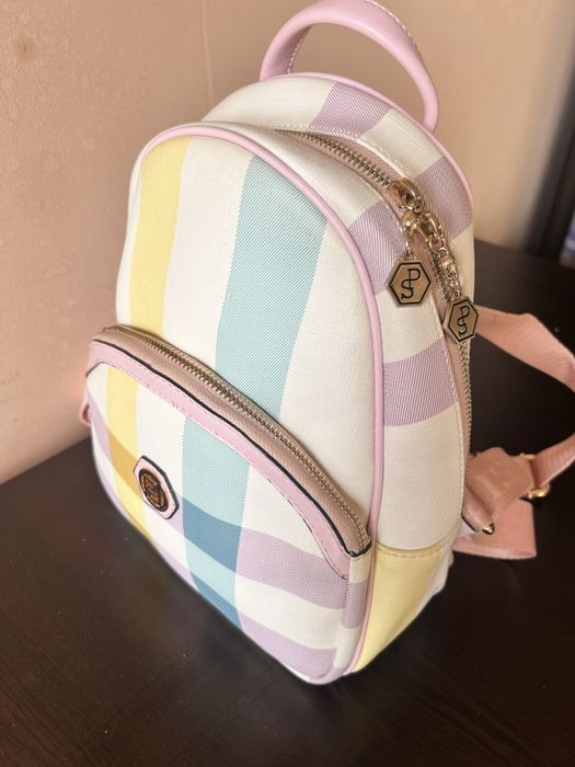 Продавам раница Silver Polo без забележки