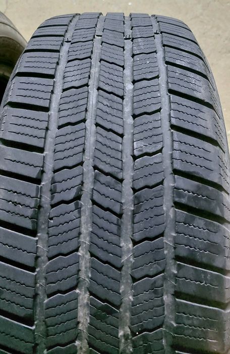 Покрышка сатылады 235/55/R19