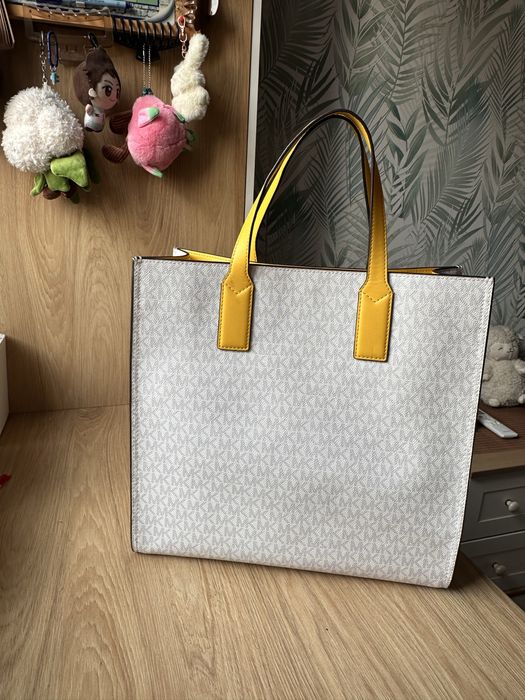 продам сумку Michael Kors оригинал
