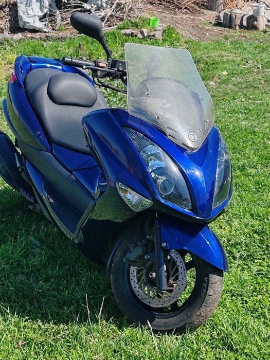 Продам ямаха маджести