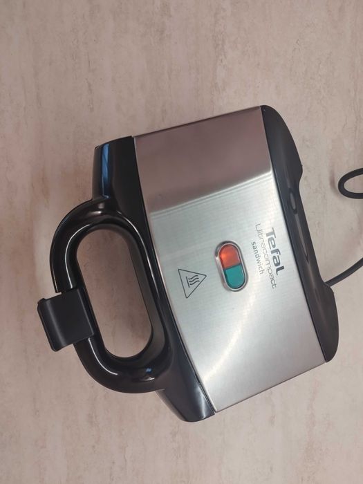 Сандвич тостер Tefal SM155233, 700 W, Черен/Сребрист