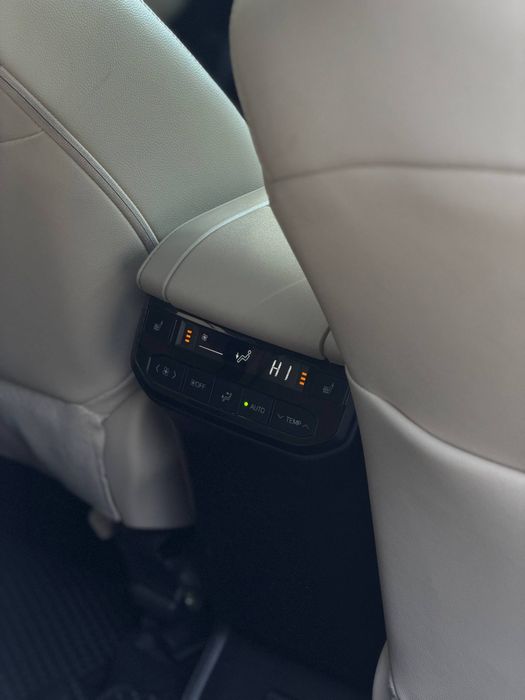 Toyota Highlander 2024 — 8