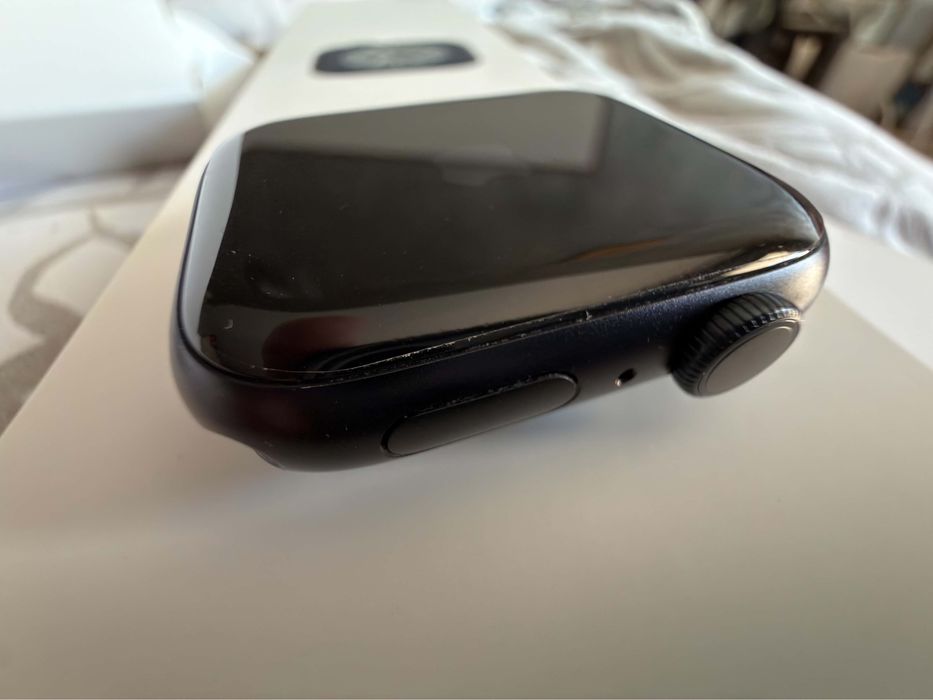 Apple watch 8 45mm 100% battery