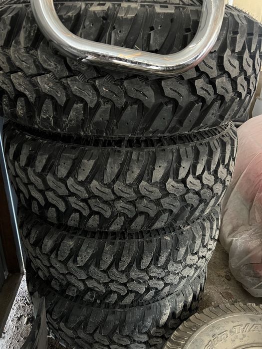 Баллоны 285/75/16.  MT.