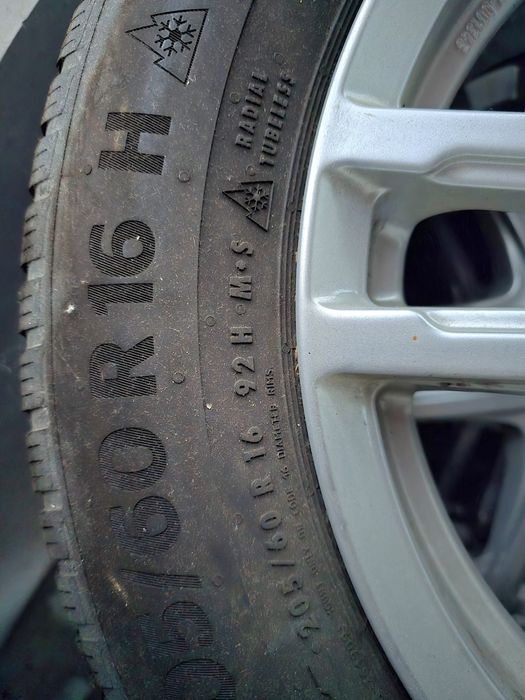 Cauciucuri Iarna 205 60 R16 cu Jante Aliaj 16 - Dezent