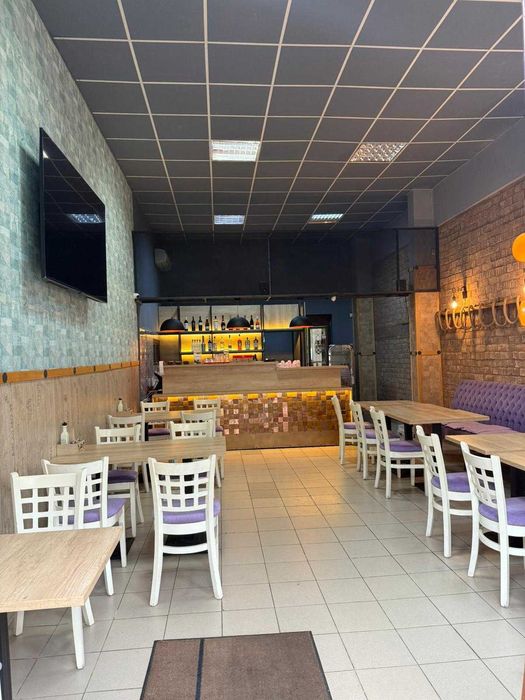 Vand bucatarie profesionala completa si mobilier restaurant 20,000 EUR