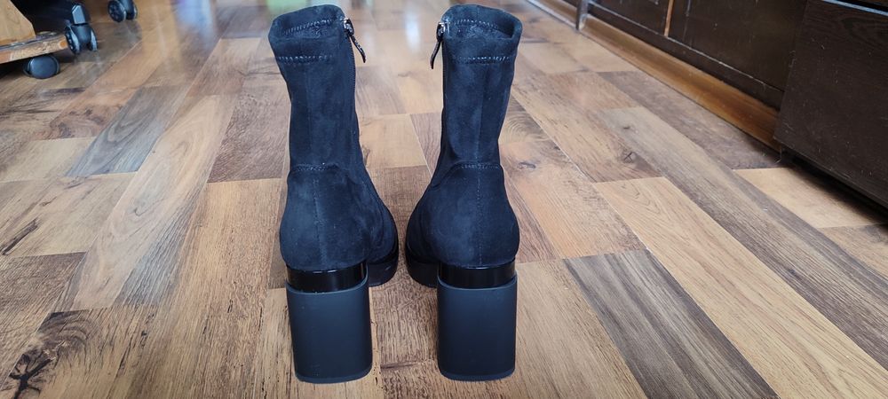 Кожени зимни ботуши