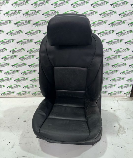 Scaun stanga dreapta fata bancheta Interior complet Piele neagra la s