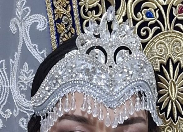 Диадема, Карона, Абадок, Кош