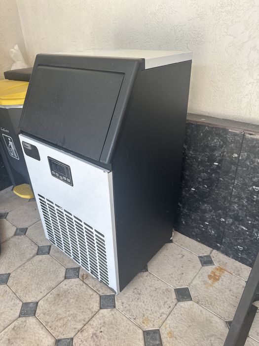 Ледогенератор 60кг в сутки