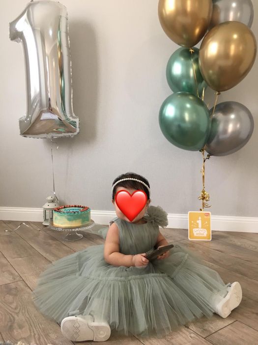 Продам красивое пышное платье на девочку