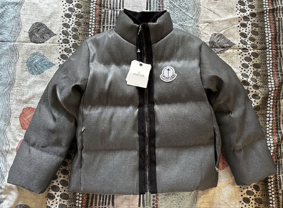 Якета:Moncler x Palm Angles