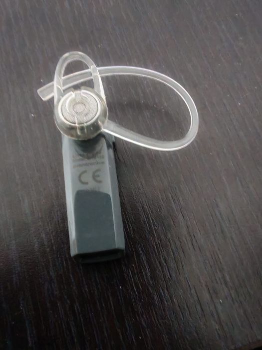 Căști plantronix 320 lei