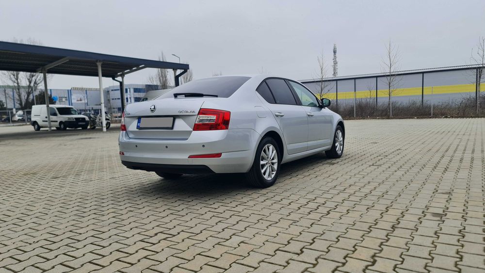 SKODA Octavia 3 berlina, motor 2.0 TDI - 150CP - an 2015 - Euro 5