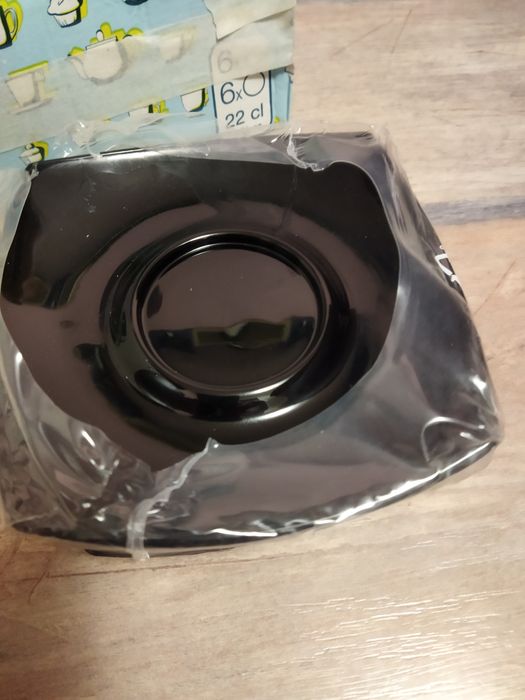 Сервиз за кафе черен  Нов.