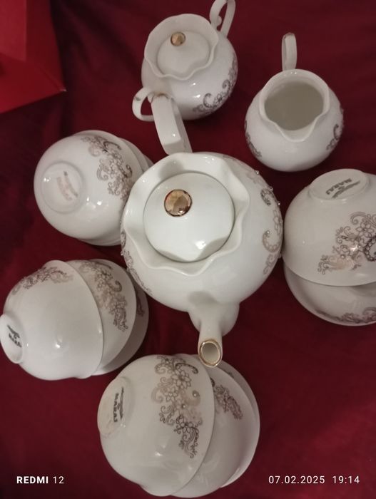 Чайный сервиз из 15 предметов