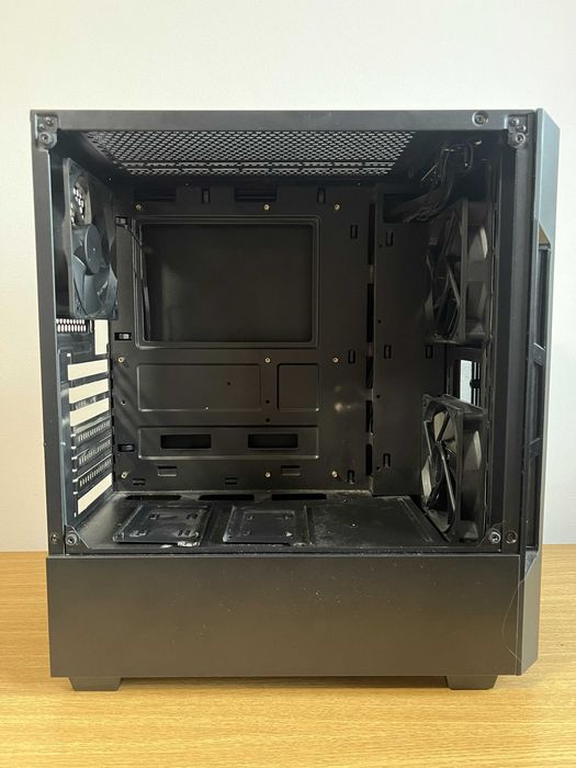 Carcasa PC Nexus EVO